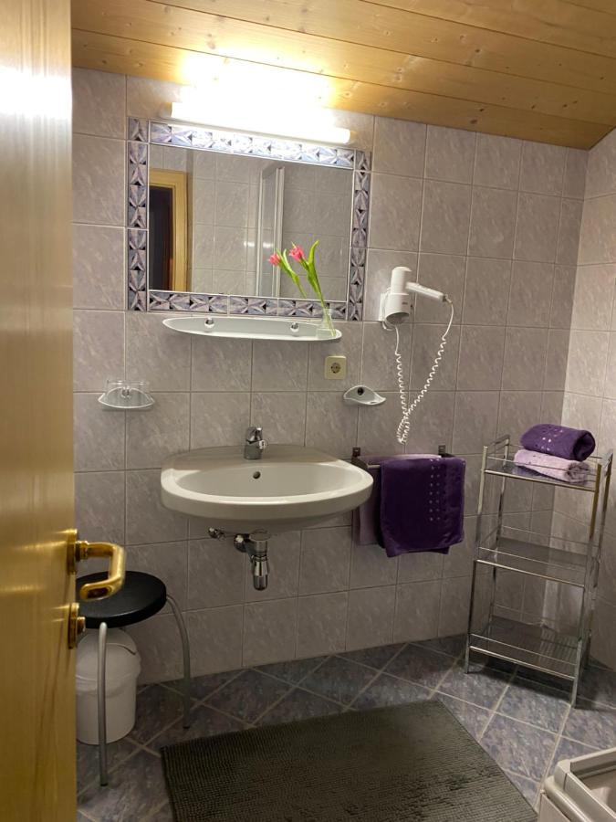 Aparts Handle Und Haus Bergblick Apartment Pfunds Bagian luar foto