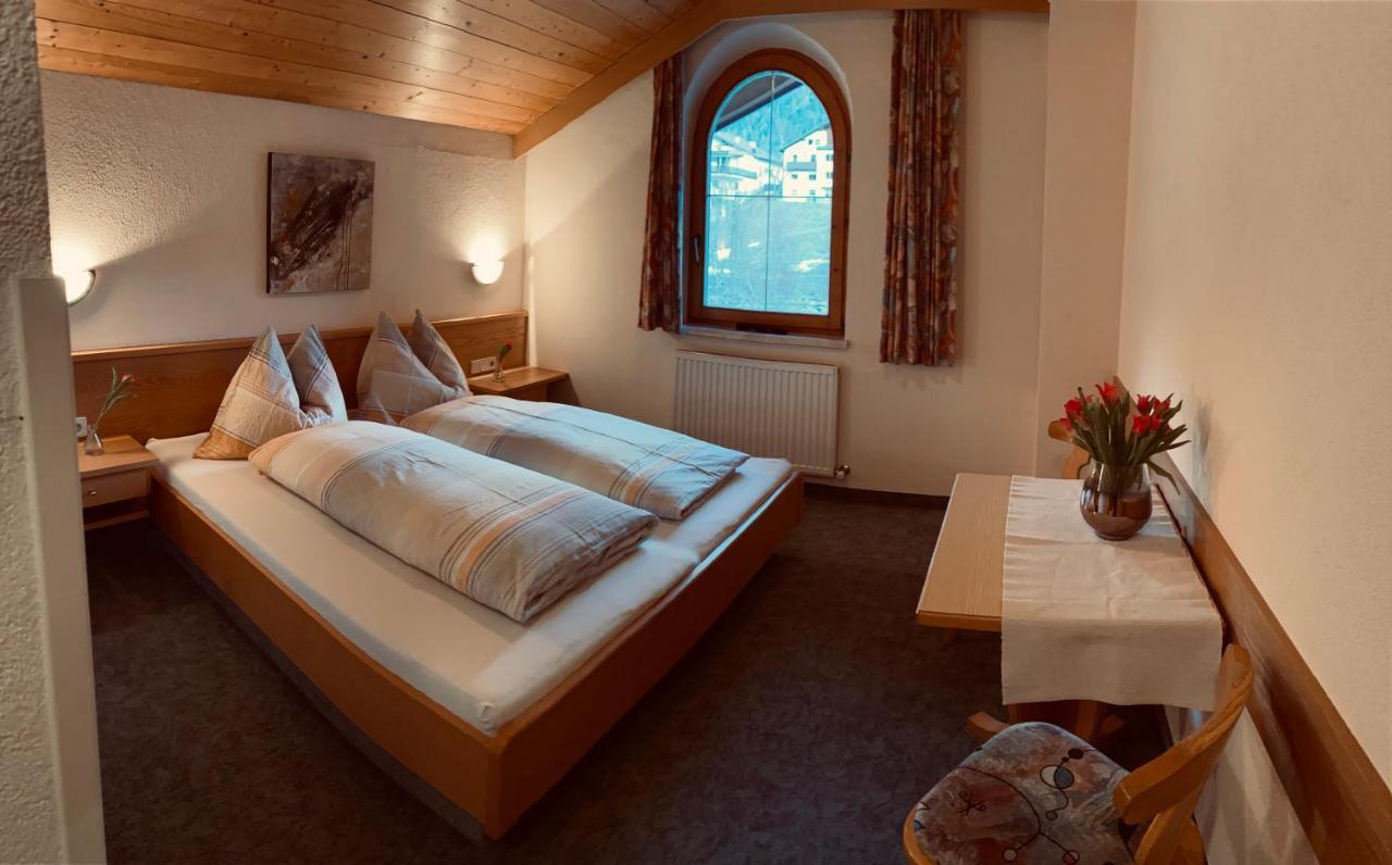 Aparts Handle Und Haus Bergblick Apartment Pfunds Bagian luar foto