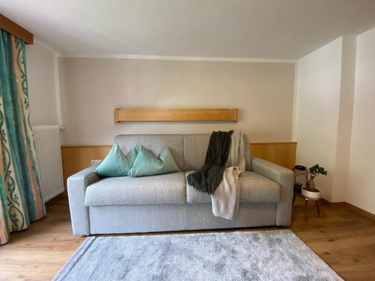 Aparts Handle Und Haus Bergblick Apartment Pfunds Bagian luar foto