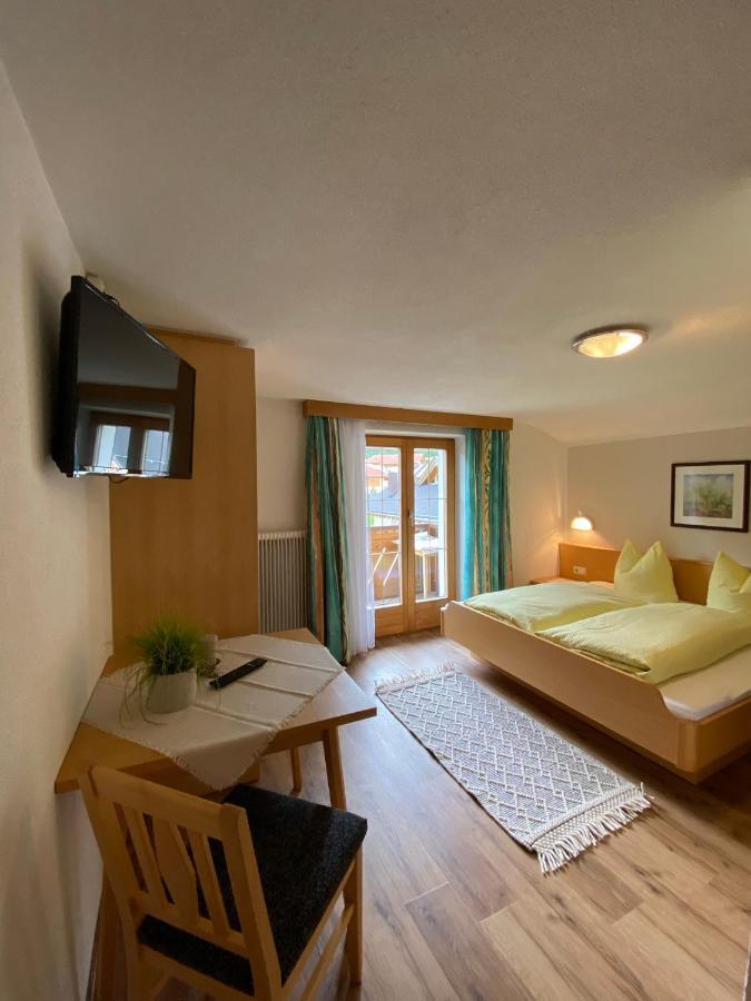 Aparts Handle Und Haus Bergblick Apartment Pfunds Bagian luar foto