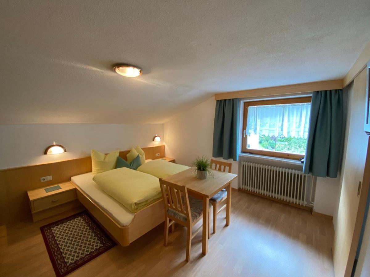 Aparts Handle Und Haus Bergblick Apartment Pfunds Bagian luar foto