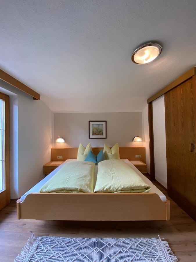 Aparts Handle Und Haus Bergblick Apartment Pfunds Bagian luar foto