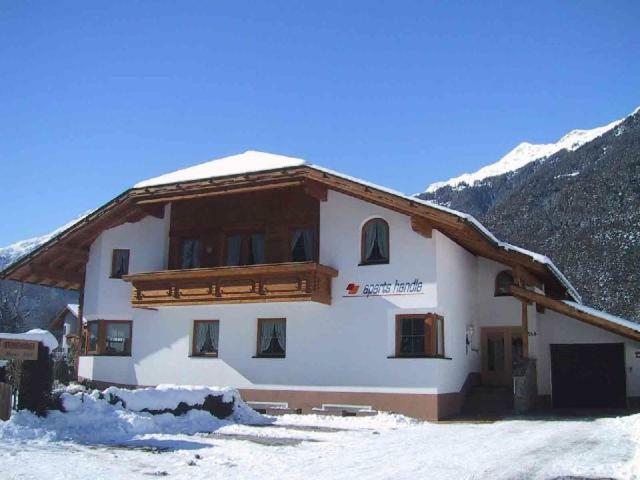 Aparts Handle Und Haus Bergblick Apartment Pfunds Bagian luar foto