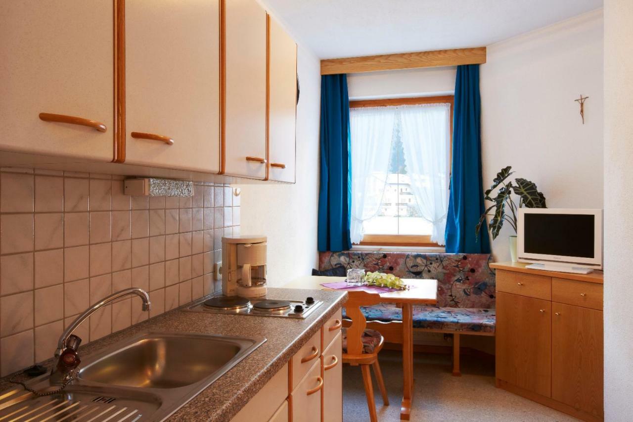 Aparts Handle Und Haus Bergblick Apartment Pfunds Bagian luar foto